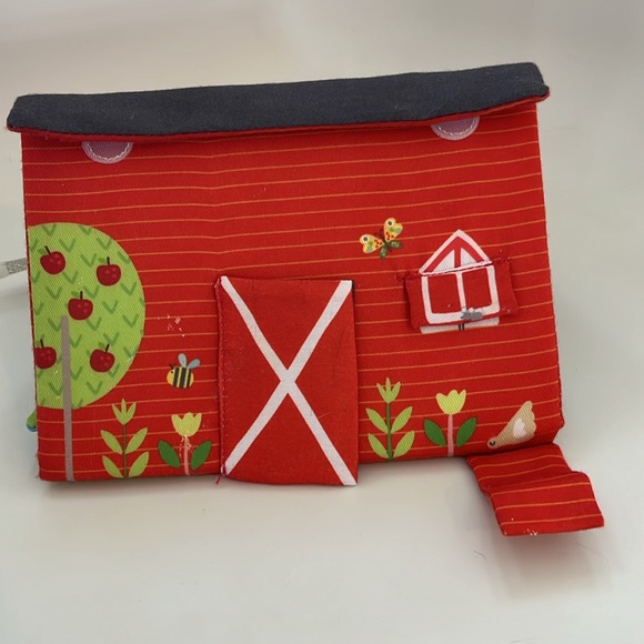 Kane Miller Farmyard Tummy Time soft baby books - Picture 3 of 6